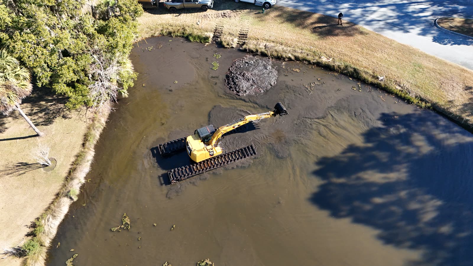 proj-landings-golf-04 Landings Club Golf Course Lagoon Dredging – project photo 7
